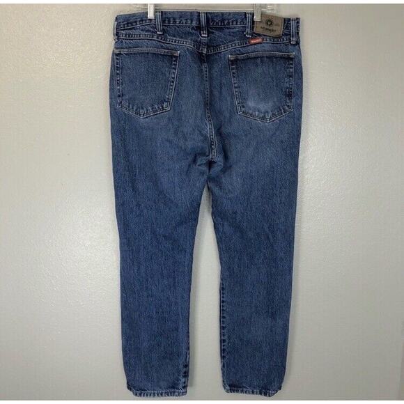 Wrangler 38 x 32 Straight Leg Medium Wash Denim Jeans 100% Cotton Casual Country - Picture 2 of 5